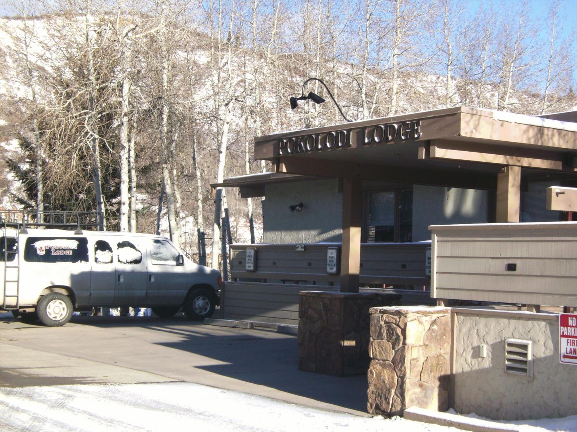 Pokolodi Lodge Сноумас Вилидж Екстериор снимка